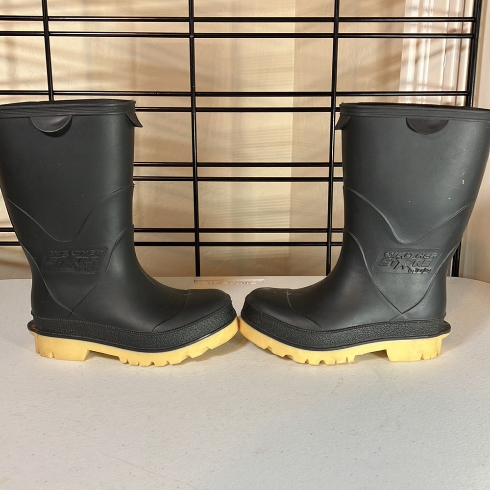 EUC Weather Stars by Tingley Black Rubber Boots Size 8 Toddler - Picture 3 of 10